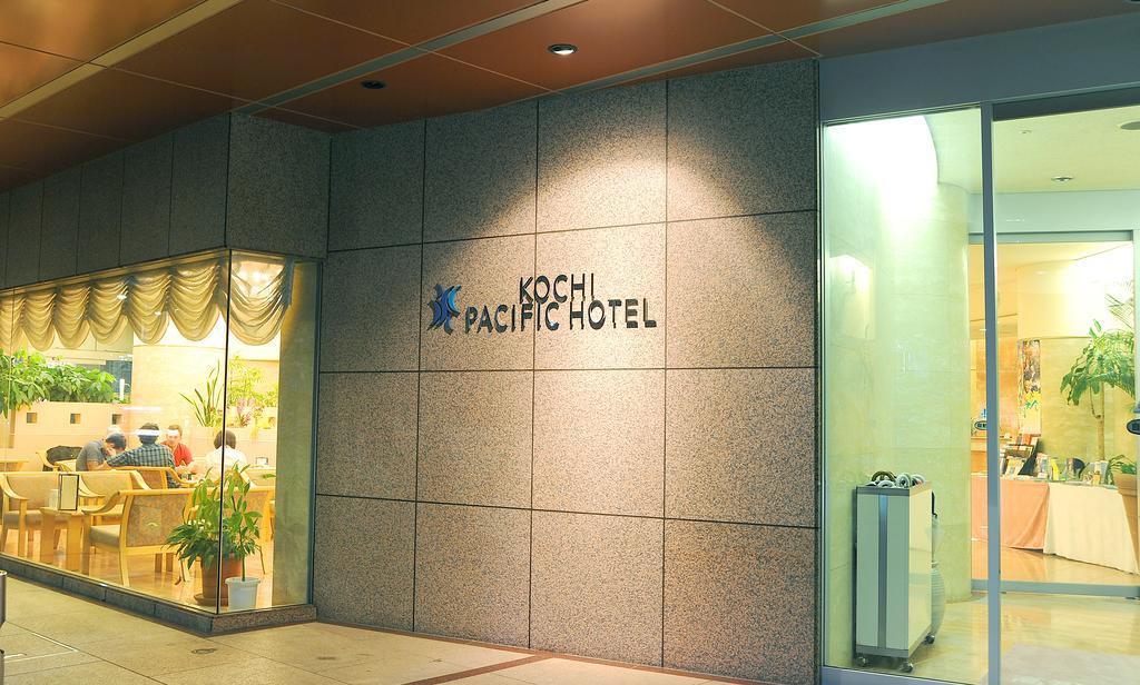 Kochi Pacific Hotel Eksteriør bilde
